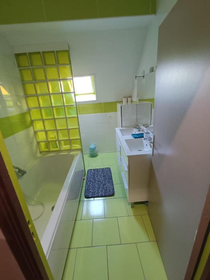 Maison Chaleureuse Avec Netflix Et Ps5 Valenciennes Eksteriør bilde